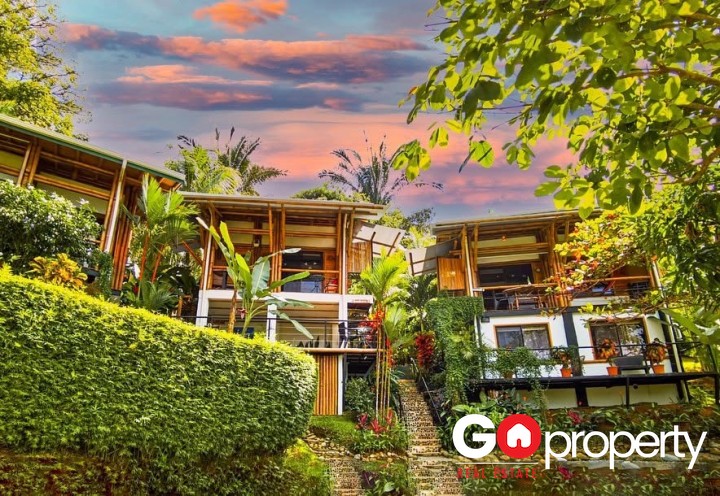 Propiedad de Inversión con 4 Villas de Alquiler en Uvita, Costa Rica